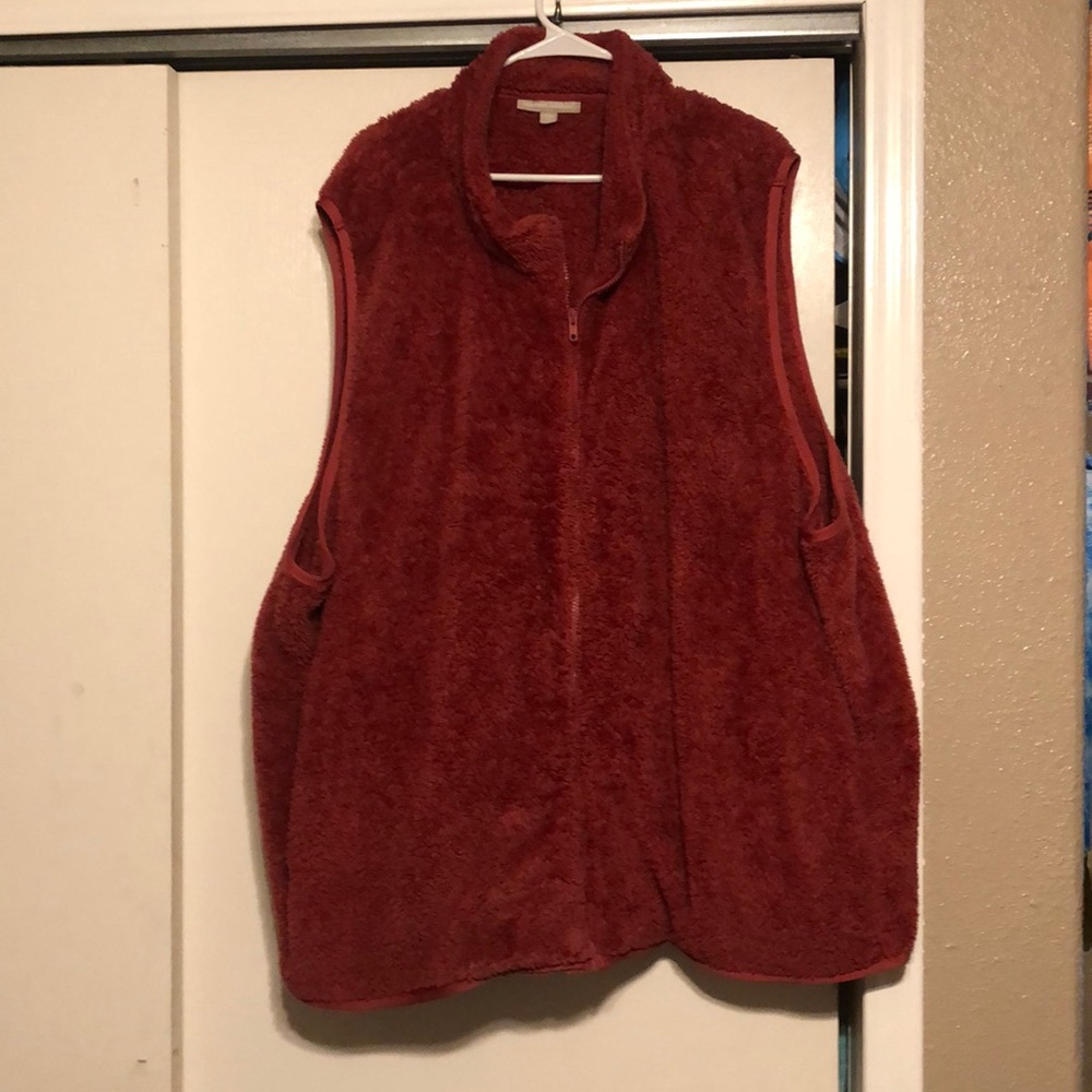 Plus Size Red Flufffy Vest